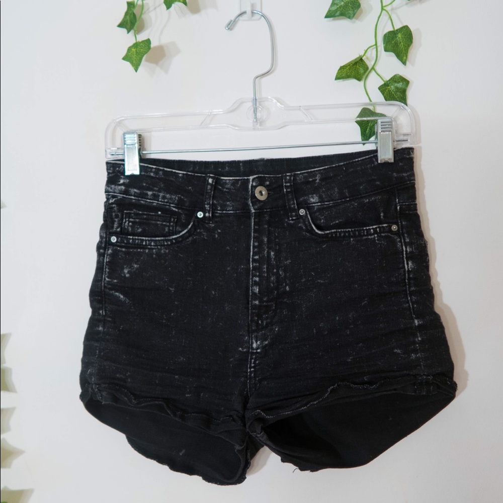 Small H&M Black Acid Wash Stretchy Denim Shorts